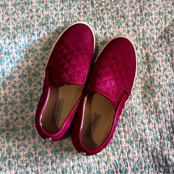 Steve Madden quilted shoes - Picture 1 of 3